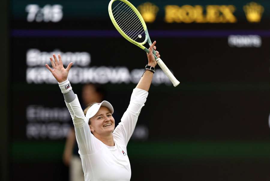 Krejcikova rywalką Paolini w finale Wimbledonu. Czeszka odwróciła losy meczu z Rybakiną