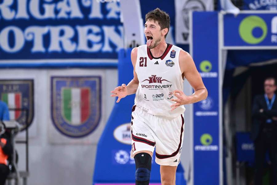 Tibor Pleiß bei Pallacanestro Trapani.