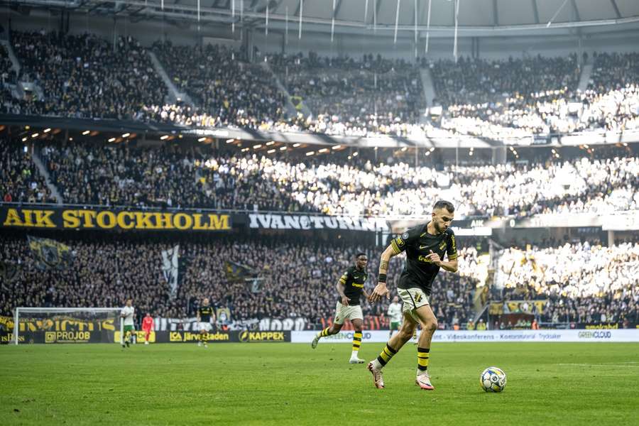 Der var gnister i kampen mellem AIK og Hammarby.