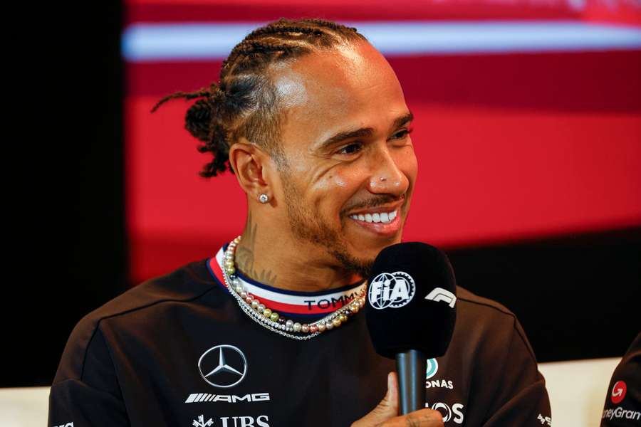 Sein Vertrag ist ein brodelndes Thema bei Mercedes: Lewis Hamilton