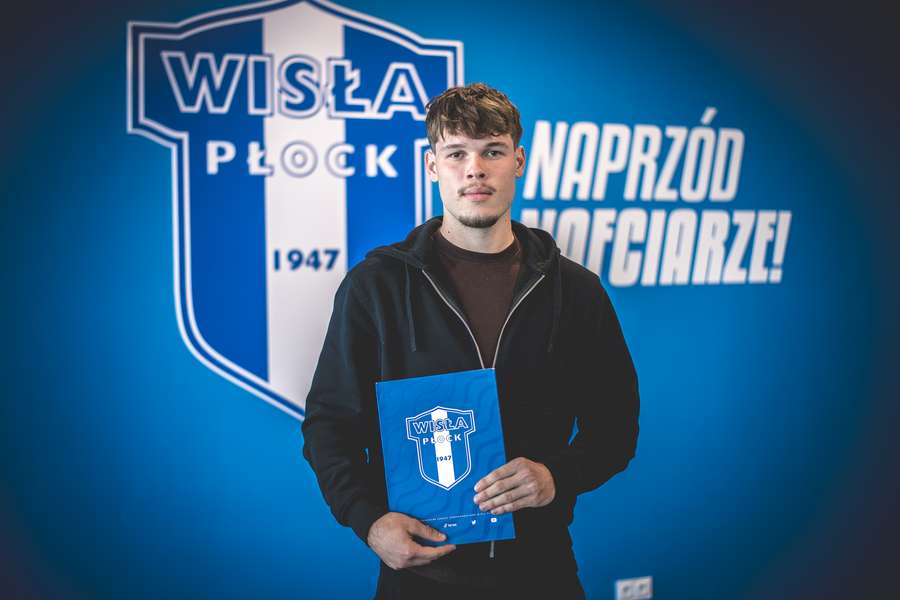 Błysnął w Pucharze Polski, teraz Kościelecki przedłuża umowę z Wisłą Płock Błysnął w Pucharze Polski, teraz Kościelecki przedłuża umowę z Wisłą Płock