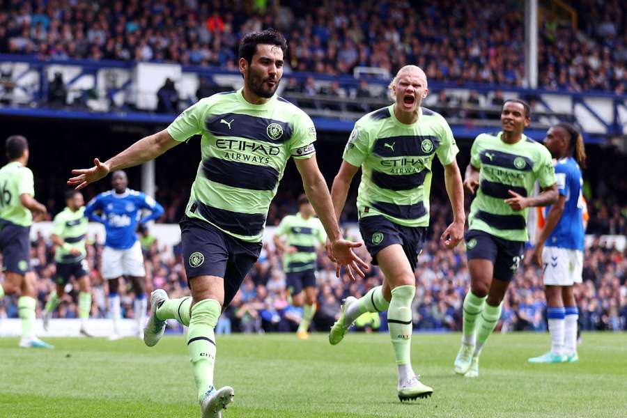 Ilkay Gundogan celebrates scoring against Everton