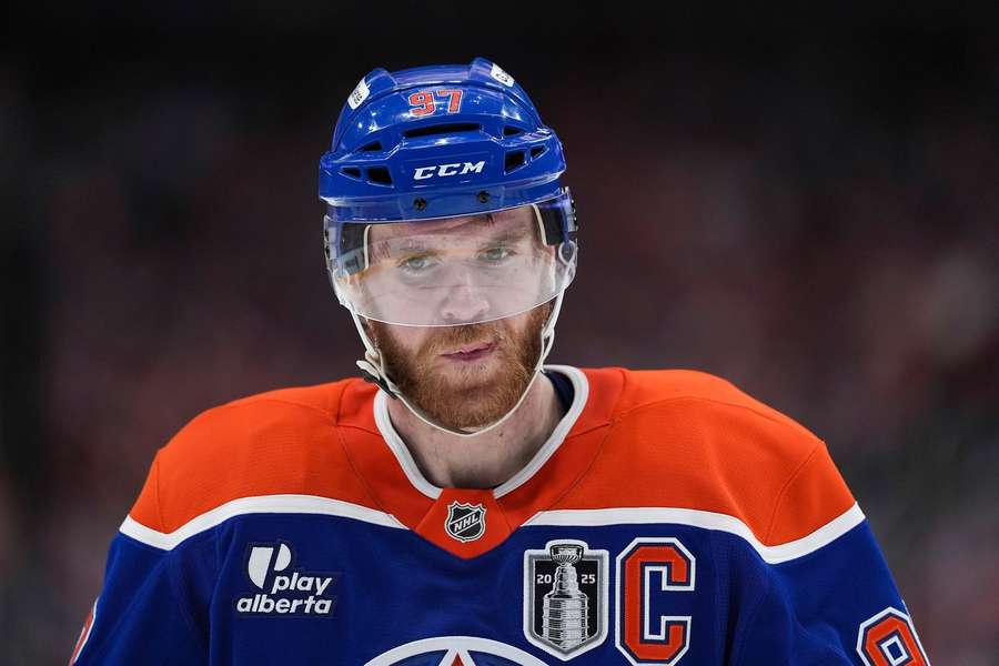 McDavid je největší hvězdou NHL.
