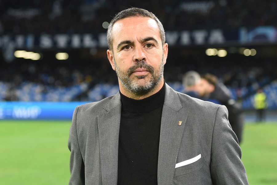 Artur Jorge como técnico do Braga em partida contra o Napoli, pela Champions League