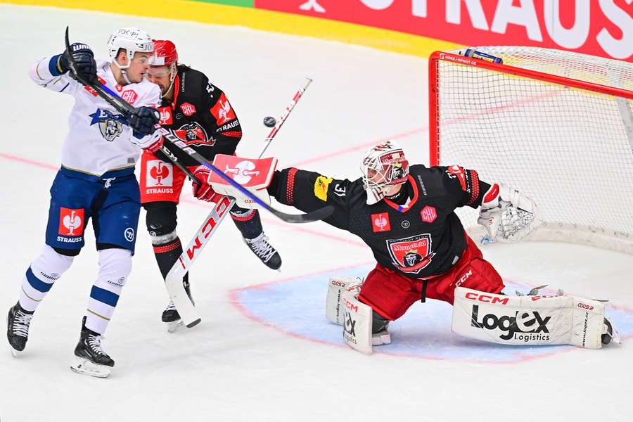 Hradec Králové – Zug 2:2. Divoký závěr v LM, domácí otočili, ale o vítězství přišli