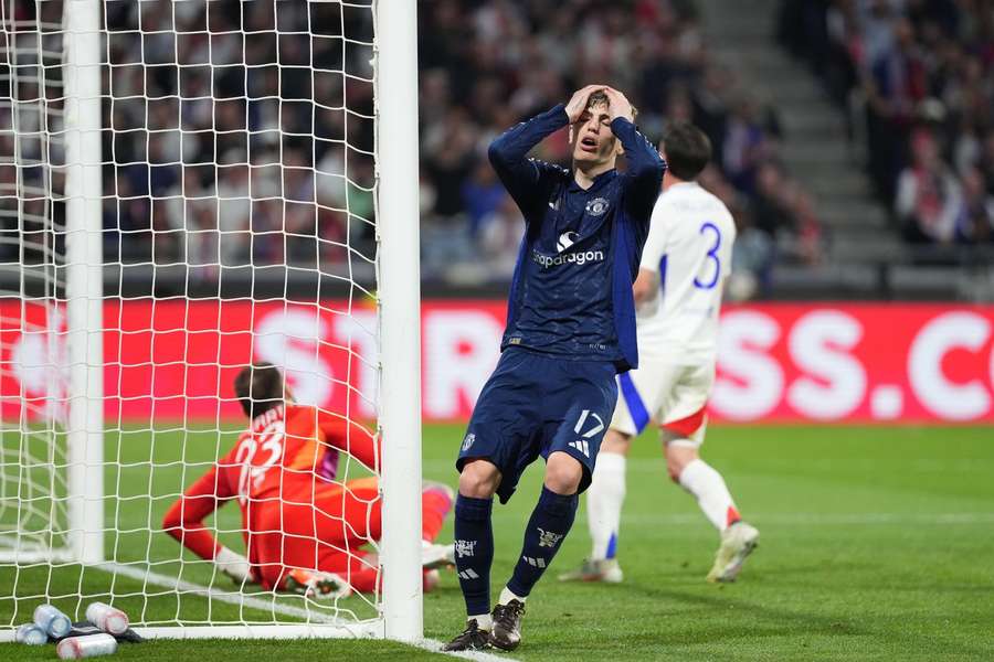 Manchester United remizoval na pôde Lyonu.