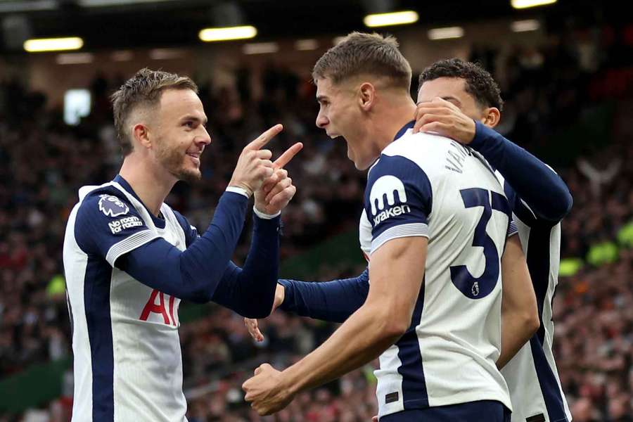 Tottenham passeou contra o United em Old Trafford