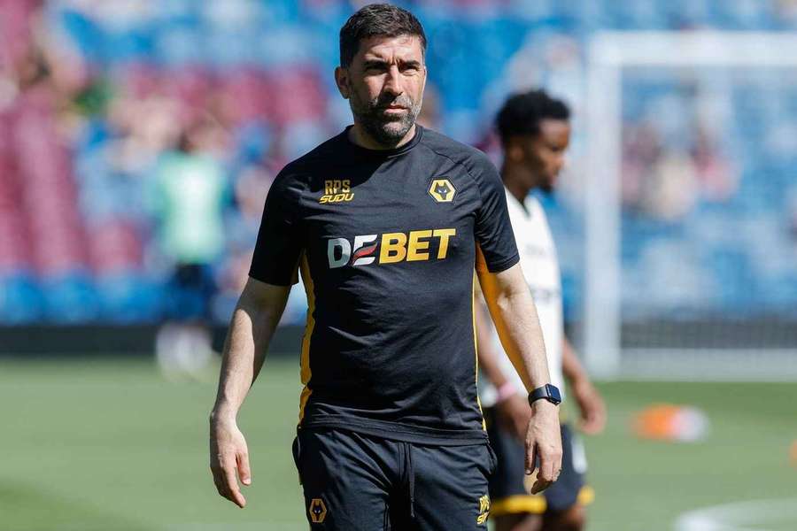 Rui Pedro Silva esteve como adjunto de Vítor Pereira no Wolverhampton Rui Pedro Silva esteve como adjunto de Vítor Pereira no Wolverhampton