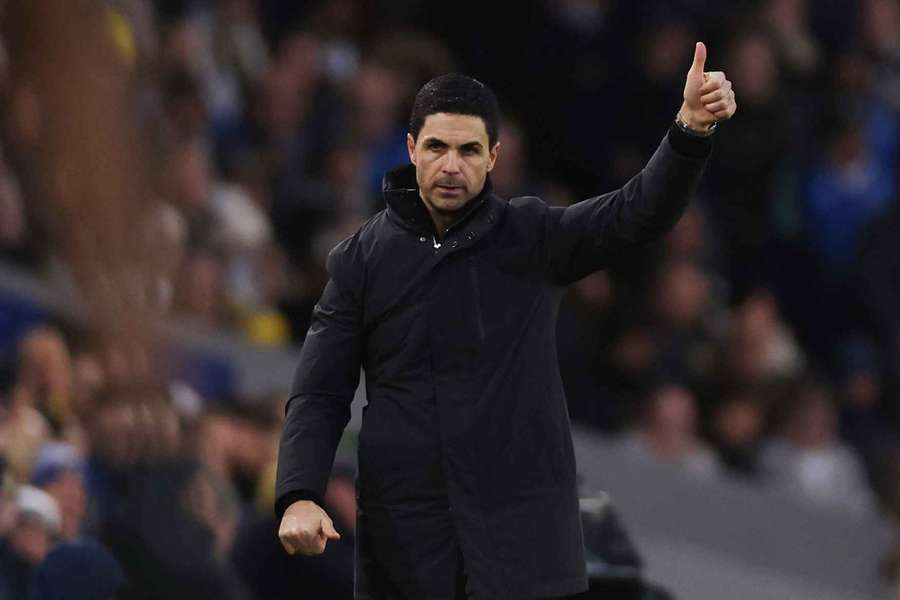 Arteta tells Arsenal academy: Keep buying!