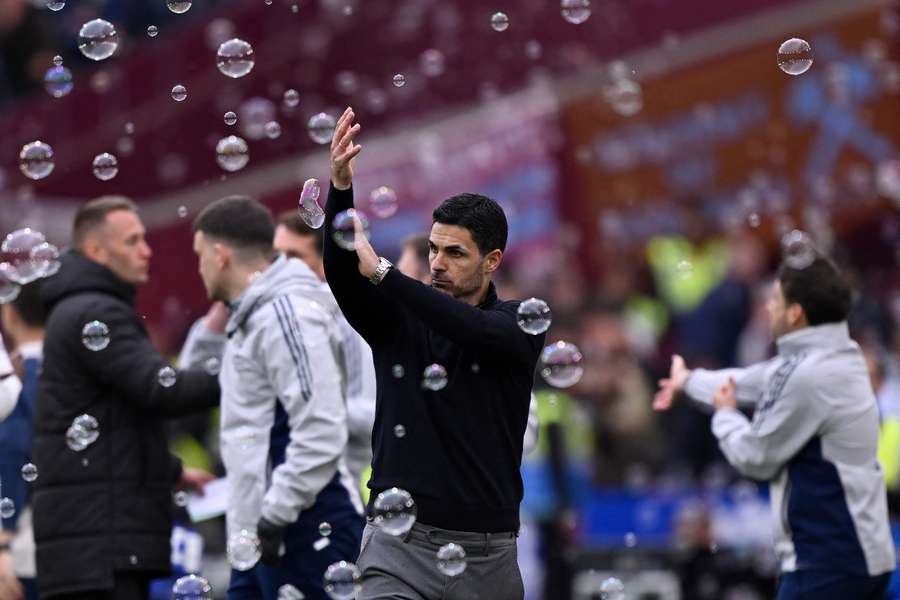Arsenal befindet sich nach einem Sieg bei West Ham auf Titelkurs