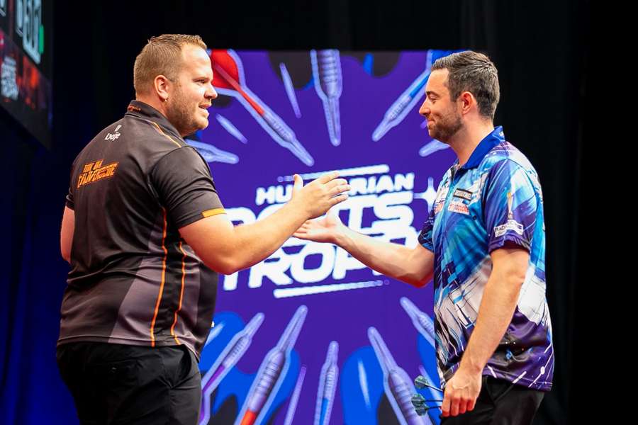 Van Duijvenbode and Humphries after their match