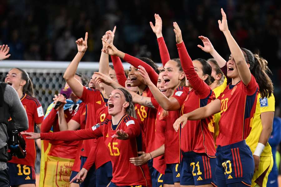 A Espanha encerrou o jejum europeu nas Copas do Mundo Femininas