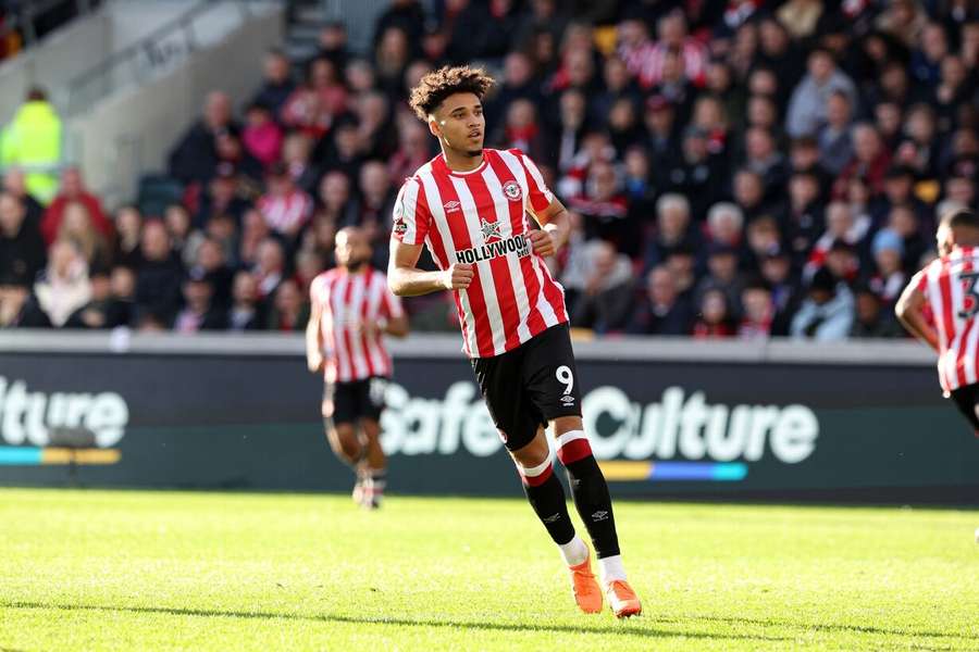 Noch kein Stammspieler bei Brentford, dennoch fühlt sich Schade in der Premier League ausgesprochen wohl