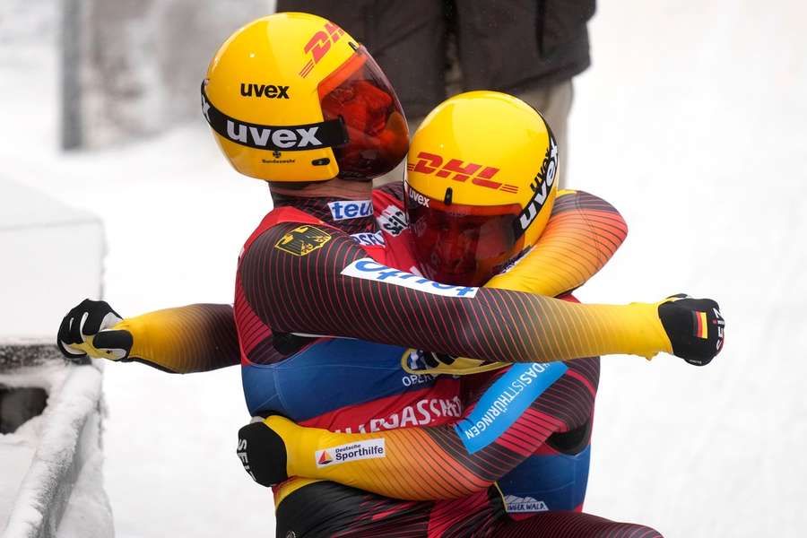 Rennrodeln: Eggert/Benecken und Degenhardt/Rosenthal holen WM-Gold