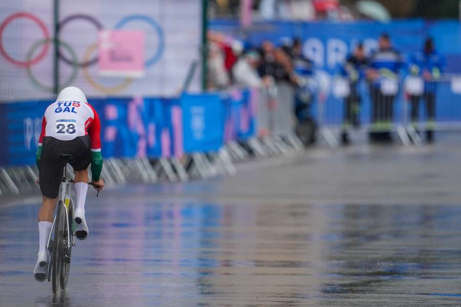 Dia marcado pela chuva e saída de Catarina Costa na segunda ronda