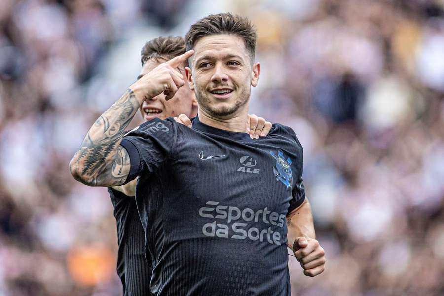 Der argentinische Fußballprofi Rodrigo Garro ist wegen Totschlags angeklagt worden.