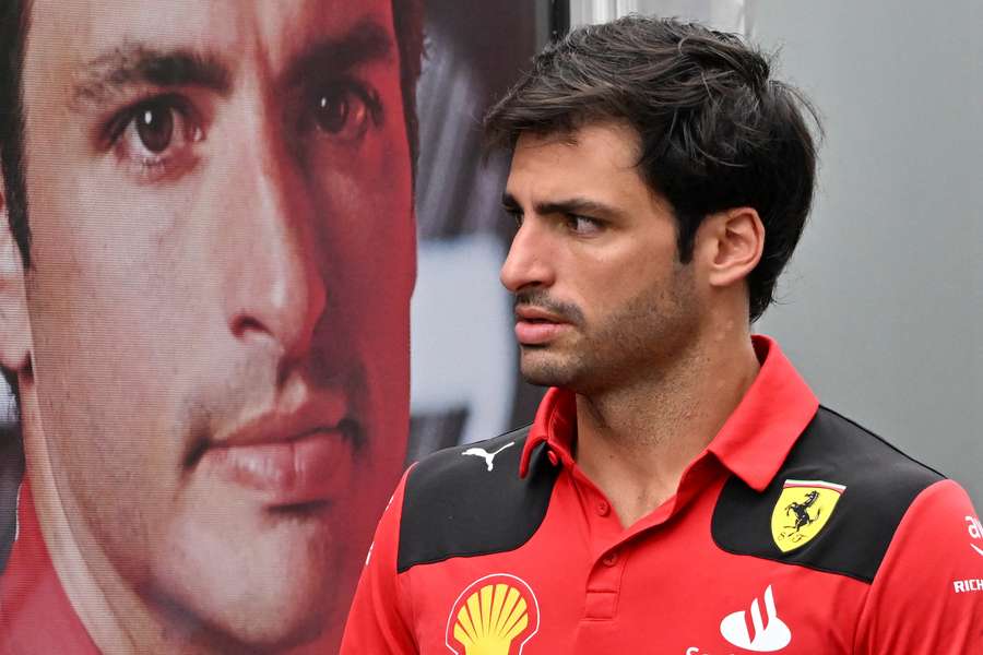 Carlos Sainz quer continuar na Ferrari