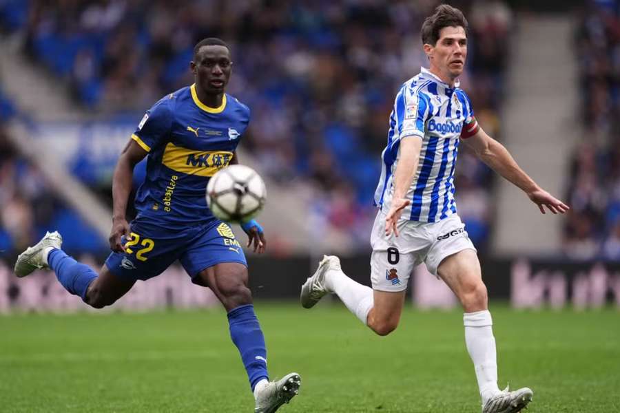 Real Sociedad ztratil v boji o evropské poháry. Přestřelka s Alavésem vítěze nepoznala