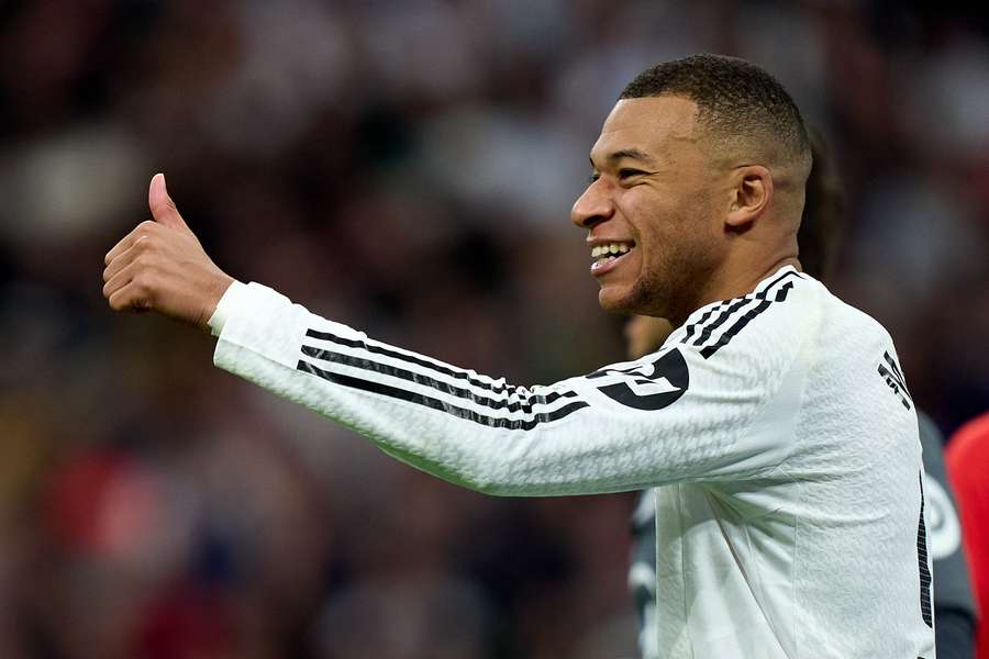 Mbappé face à Séville dimanche.
