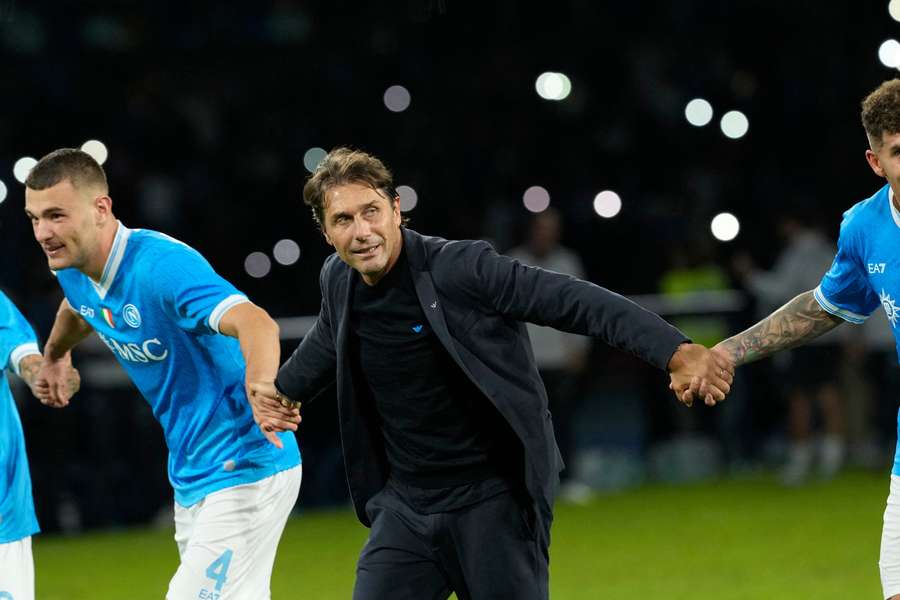 Conte byl po zápase na své svěřence hrdý. Conte byl po zápase na své svěřence hrdý.