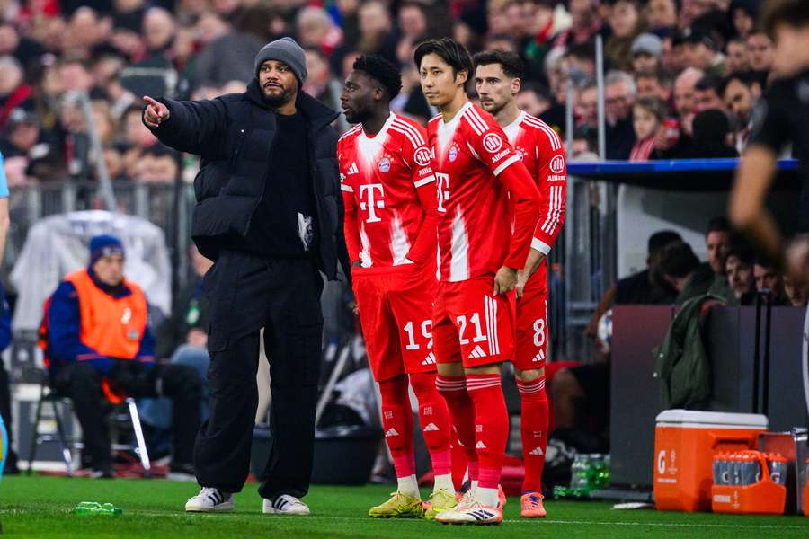 Vincent Kompany (stânga)