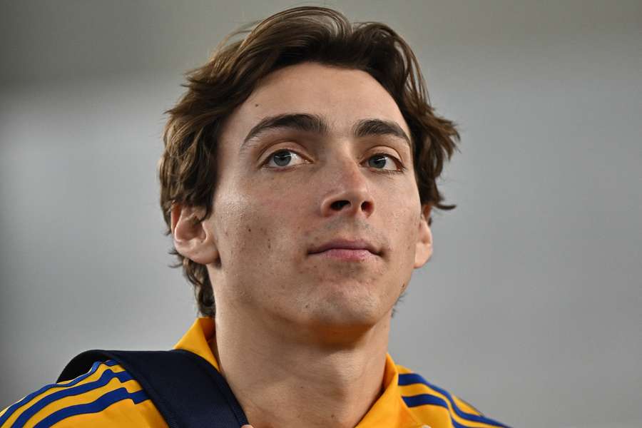 O sueco Armand Duplantis  