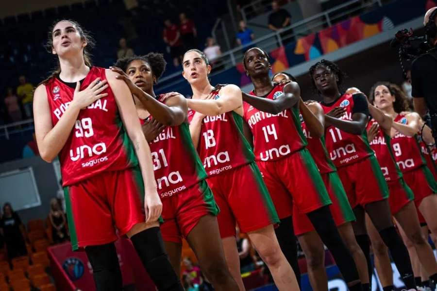 Seleção orgulhosa apesar da derrota