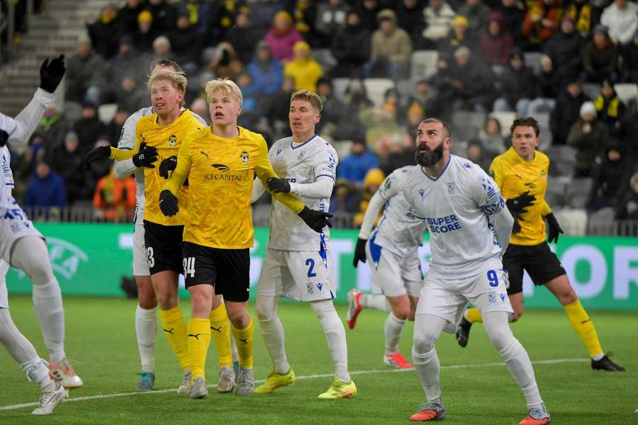 Korzystna sytuacja Lecha, bardzo trudna Jagiellonii przed czwartkowymi meczami LK