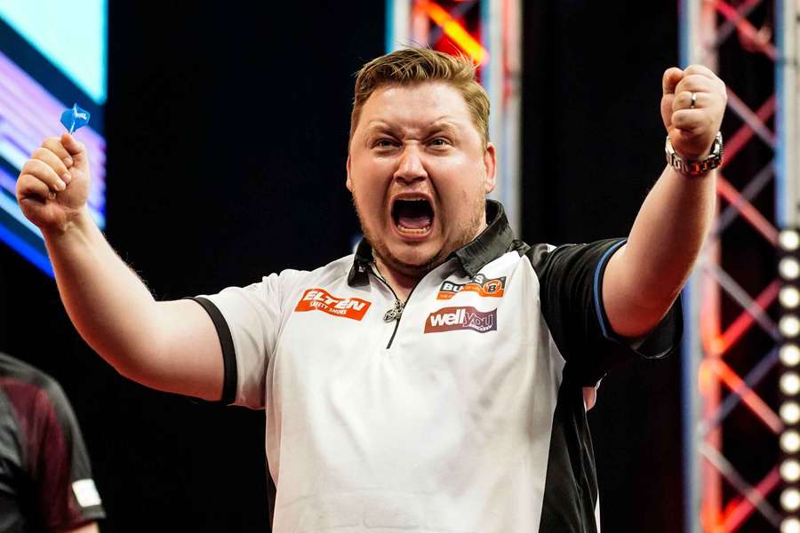 Martin Schindler nach seinem Matchdart zum Turniersieg.