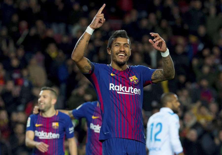 Paulinho atuou pelo Barcelona em 2017/18