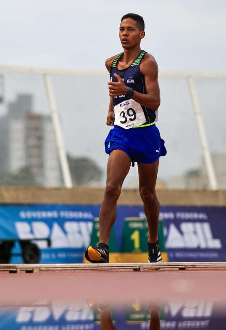 Max Batista dos Santos, campeão do 35.000 m no Troféu Brasil