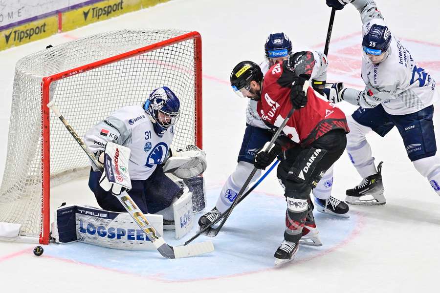 Sparta si nesmí dovolit zaváhat.