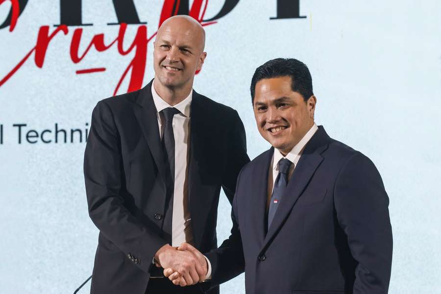 Jordi Cruyff and Erick Thohir during the former's presentation as PSSI technical advisor