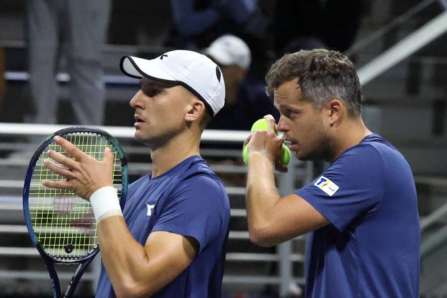 Wciąż bez tytułu, Jan Zieliński i Adam Pavlasek przegrali w finale w Bazylei Wciąż bez tytułu, Jan Zieliński i Adam Pavlasek przegrali w finale w Bazylei