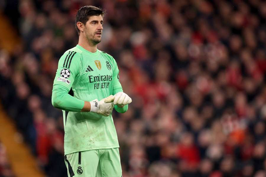 Courtois à Liverpool le 4 novembre.