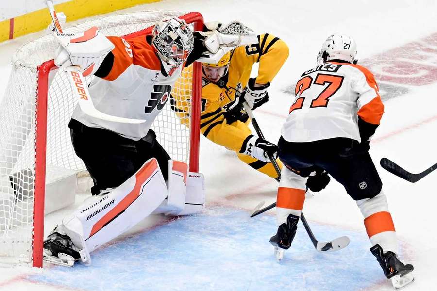 Brankár Vladař netušil, kde je puk.