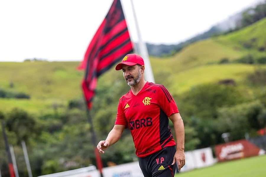 Vítor Pereira é o sexto treinador a deixar o Flamengo após a saída de Jorge Jesus