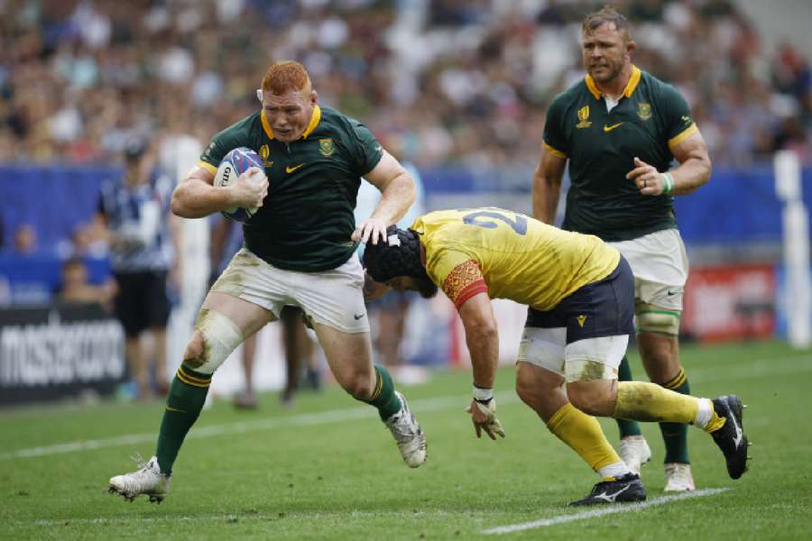 South Africa's Steven Kitshoff in action