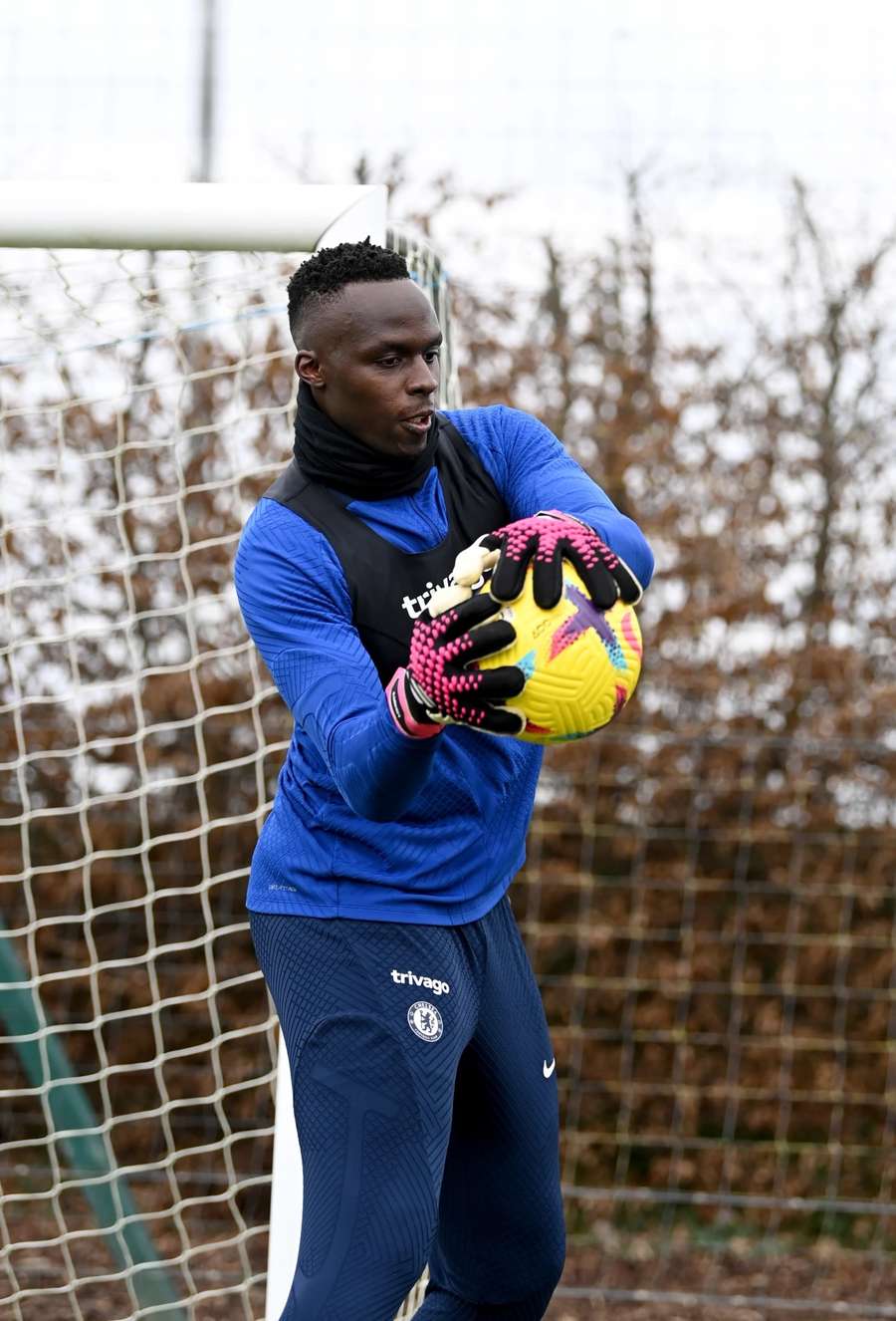 Edouard Mendy não deve continuar no Chelsea