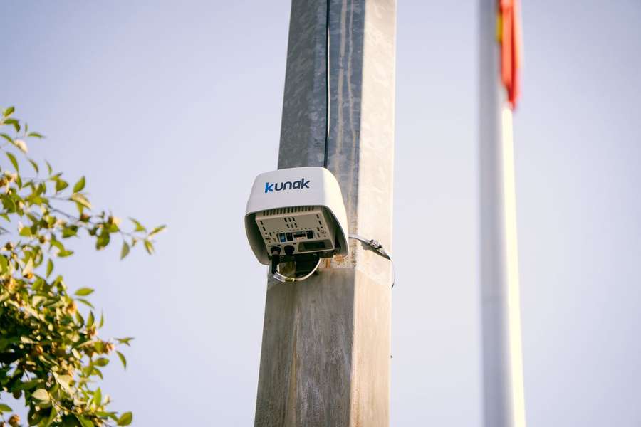 El medidor de aire instalado por el Betis en la Glorieta Olímpica El medidor de aire instalado por el Betis en la Glorieta Olímpica