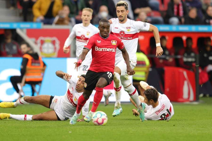 Moussa Diaby konnte von Stuttgart kaum gestoppt werden