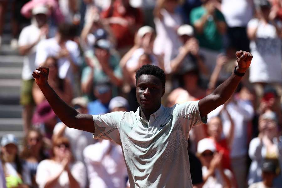 Le jeune Moïse Kouamé crée l'exploit au 1er tour de Roland-Garros face à Marin Čilić Le jeune Moïse Kouamé crée l'exploit au 1er tour de Roland-Garros face à Marin Čilić