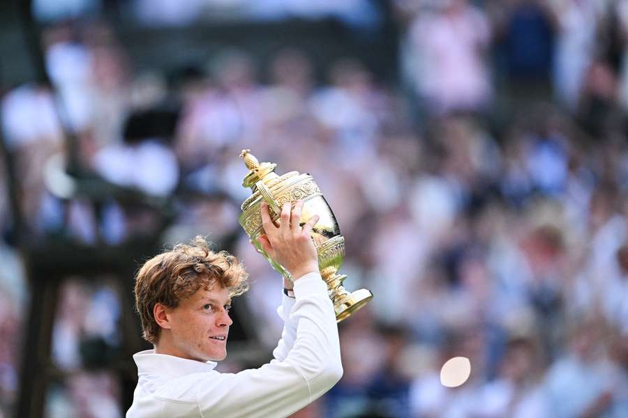 Jannik Sinner a câștigat trofeul la Wimbledon