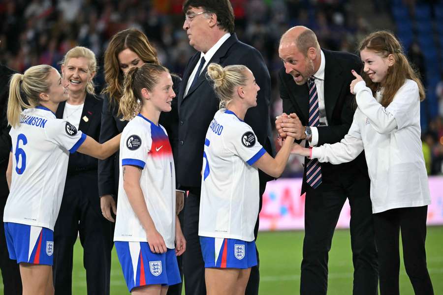 Inglaterra celebra nova conquista