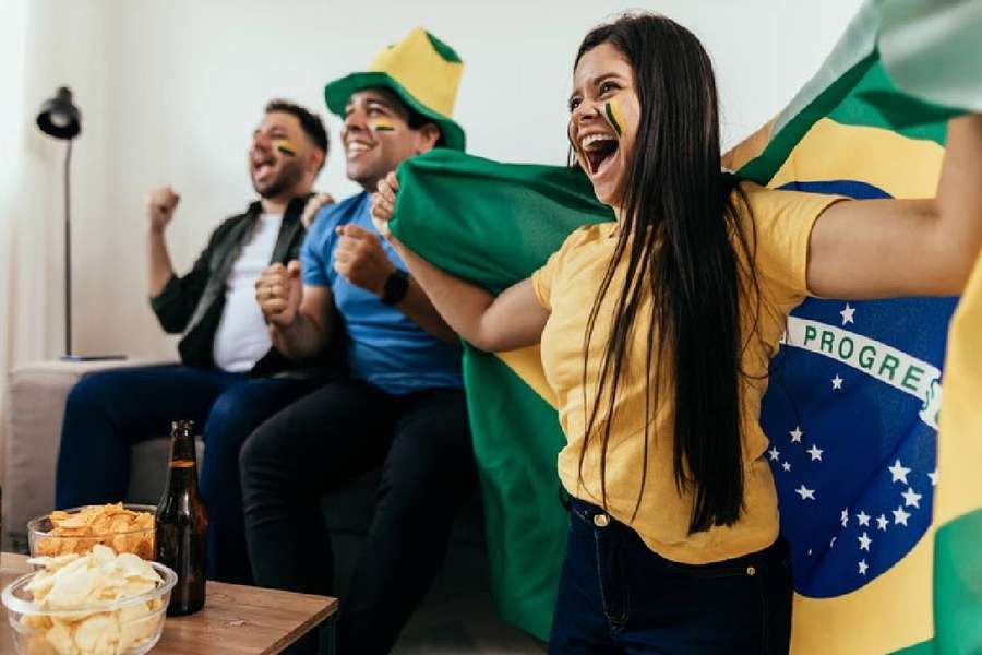 Brasileiros estão de olho naquela resenha durante os jogos da Copa do Mundo do Catar