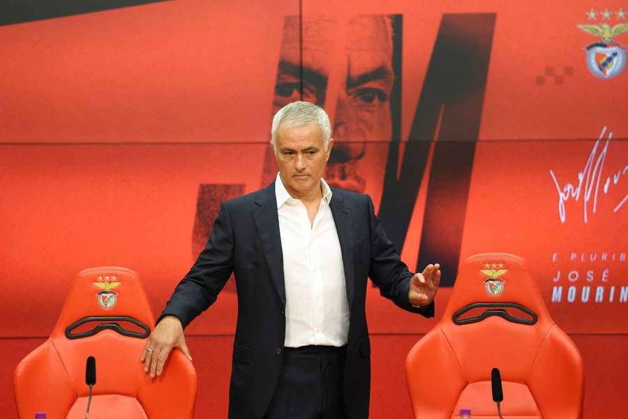 Oficjalnie: Jose Mourinho nowym trenerem Benfiki, kontrakt do 2027 roku