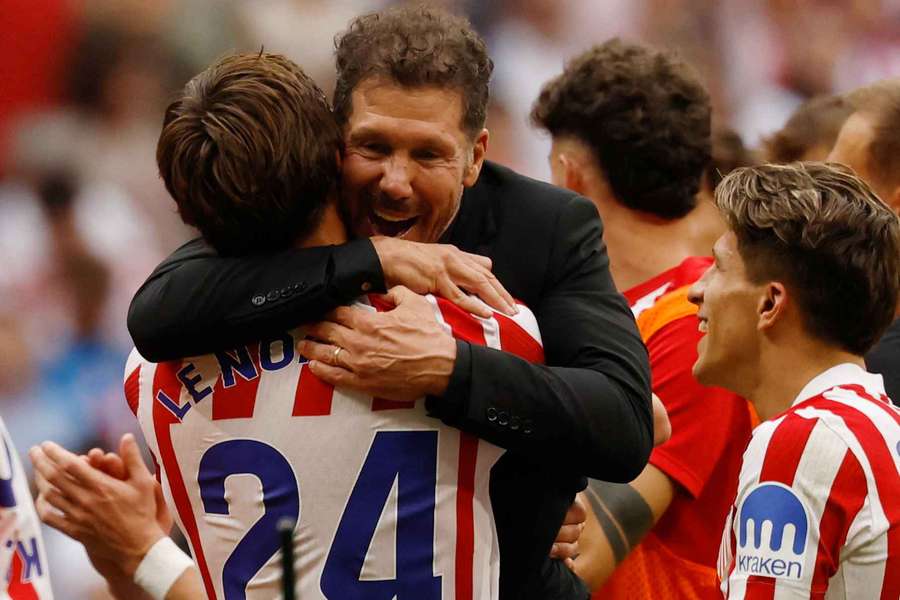 Diego Simeone celebrates