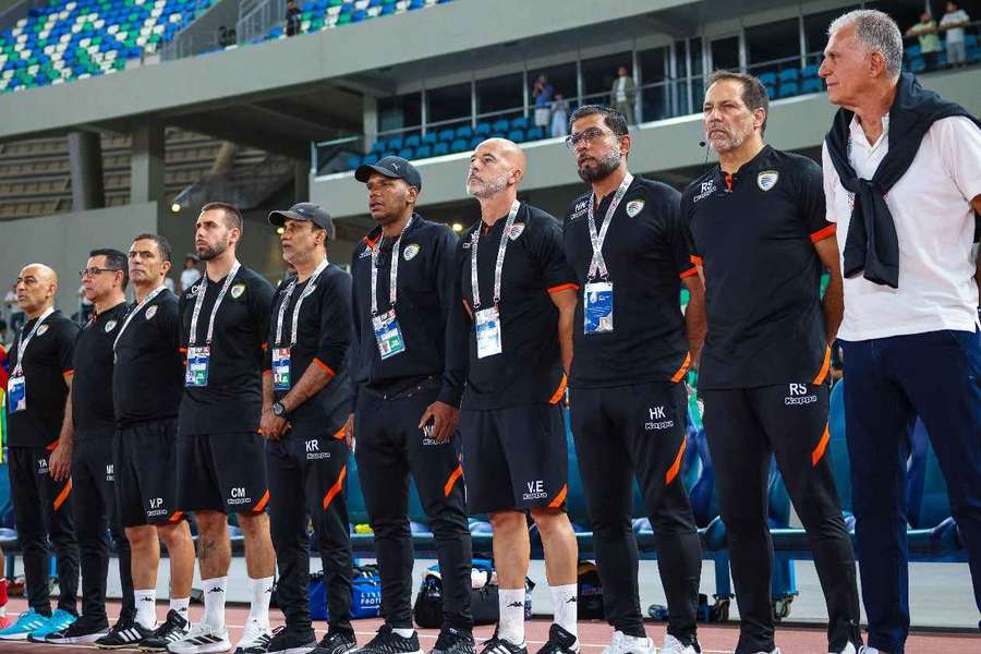 Turma de Queiroz lidera o grupo