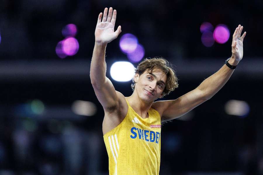 Duplantis celebrates his victory in Budapest Duplantis celebrates his victory in Budapest