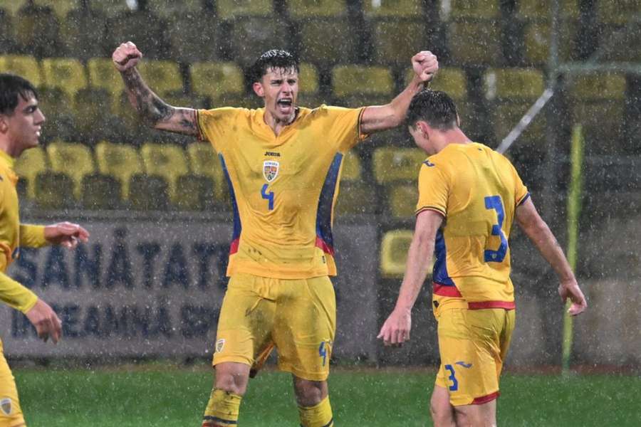 Rareș Fotin (4) în tricoul naționalei de tineret